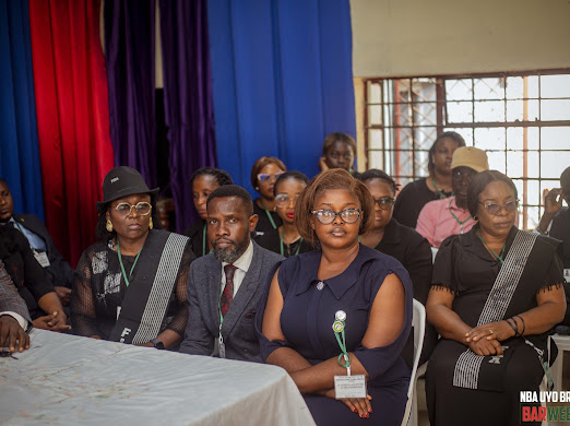 Members of the NBA Uyo Branch during the visit to the prison